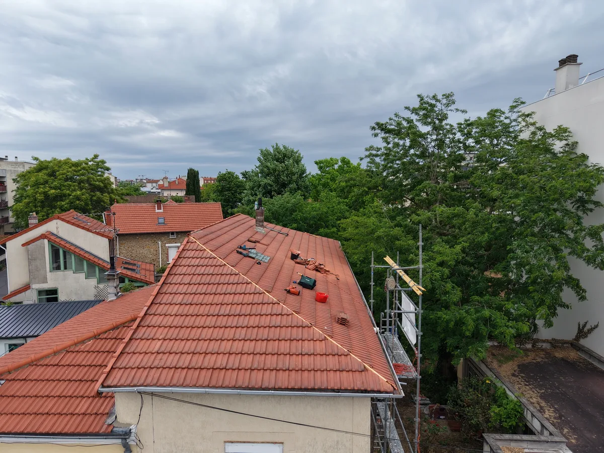 Réfection de toiture en tuiles par MSC Toitures à Saint-Maur-des-Fossés